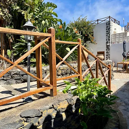 La Paredita Casa Taoro * El Tanque