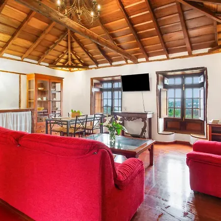 La Paredita Casa Taoro بيت للعطل