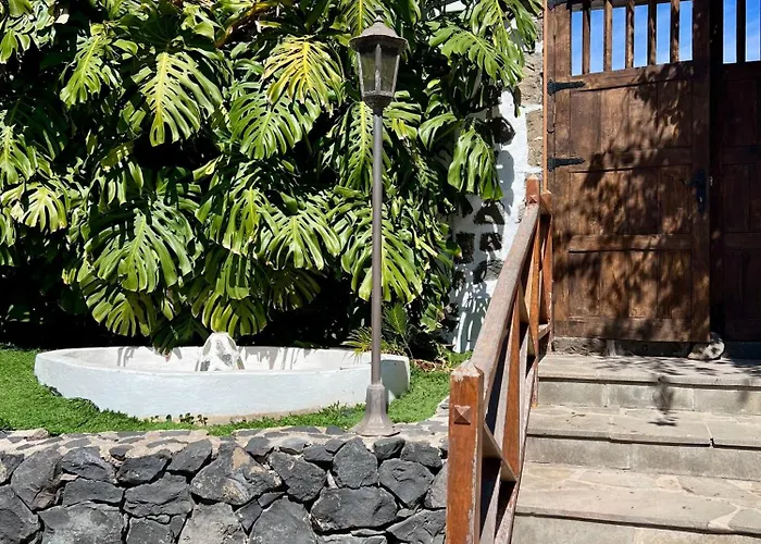 La Paredita Casa Taoro * El Tanque