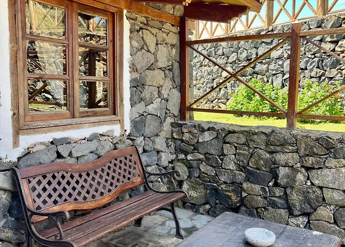 La Paredita Casa Taoro Feriehus *